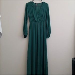 FOREVER 21 EMERALD GREEN MAXI DRESS SIZE S